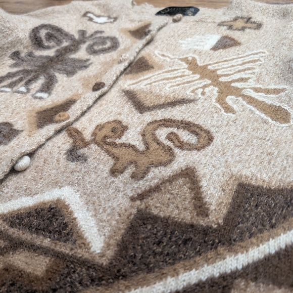 100% Alpaca La Vicunita Cardigan Made in Peru AZTEK - Picture 4 of 6